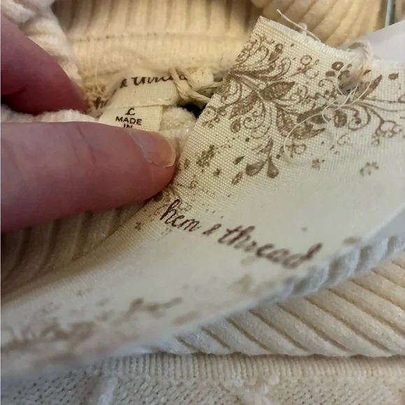 NWT Hem & Thread Cream Turtleneck Sweater Size Large - Picture 9 of 10